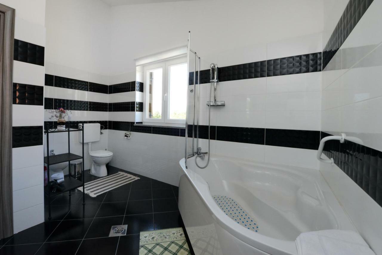 Villa Kontesici 14 Zelena Laguna Εξωτερικό φωτογραφία
